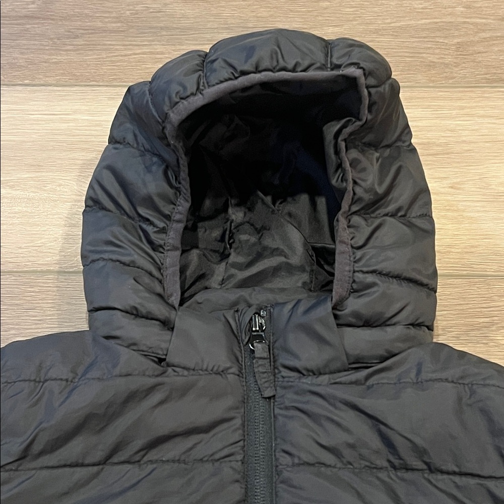 H&M Kids Black Puffer Jacket Size 5T/6 Removable Hood Full Zip Pockets - Picture 2 of 14